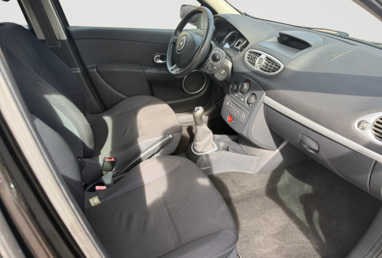 Renault Clio 1.2 16v 75ch