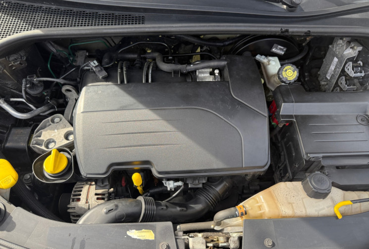Renault Clio 1.2 16v 75ch