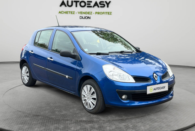 Renault Clio 1.2 16v 75ch