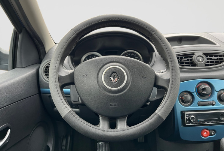 Renault Clio 1.2 16v 75ch