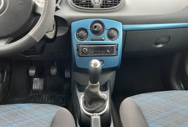 Renault Clio 1.2 16v 75ch