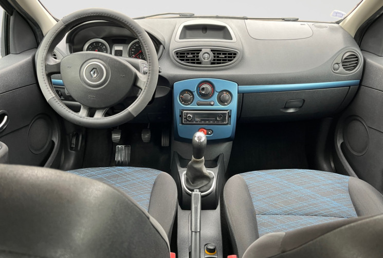 Renault Clio 1.2 16v 75ch