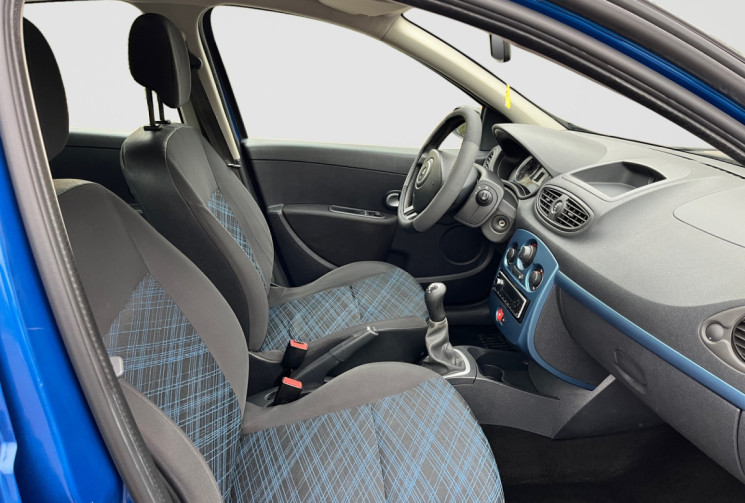 Renault Clio 1.2 16v 75ch