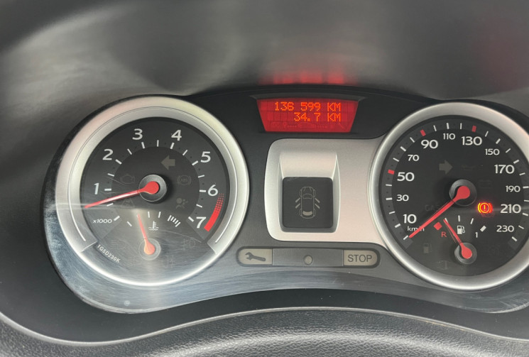 Renault Clio 1.2 16v 75ch