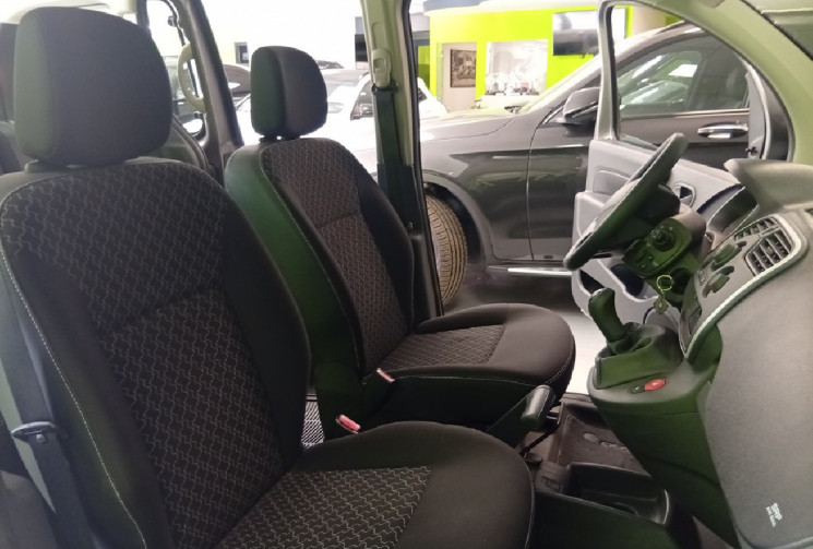 Renault Kangoo 90 CV PEPITE  - de 100 000 km. Distribution faite