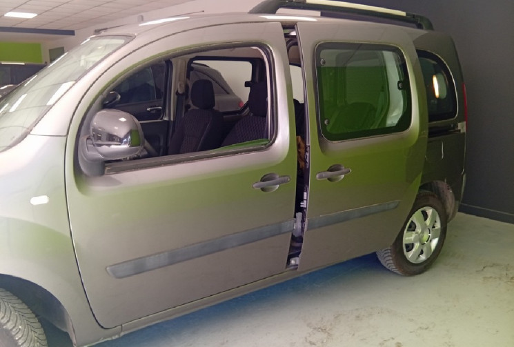 Renault Kangoo 90 CV PEPITE  - de 100 000 km. Distribution faite