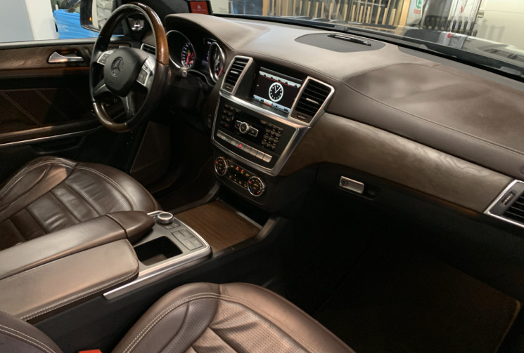 Mercedes Classe GL 63 AMG 5.5 V8 557