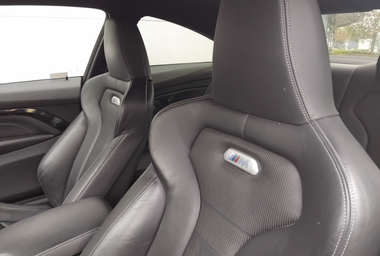 BMW M4 F82) - 3.0 431 - Toit Carbone - Suivi complet BMW