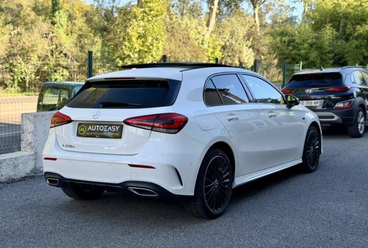 Mercedes Classe A AMG Line 250e 218 Premium Plus / Toit Ouvrant / CarPlay / Sieges chauffants