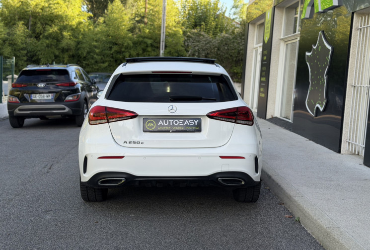 Mercedes Classe A AMG Line 250e 218 Premium Plus / Toit Ouvrant / CarPlay / Sieges chauffants