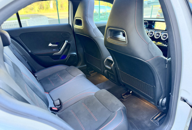 Mercedes Classe A AMG Line 250e 218 Premium Plus / Toit Ouvrant / CarPlay / Sieges chauffants