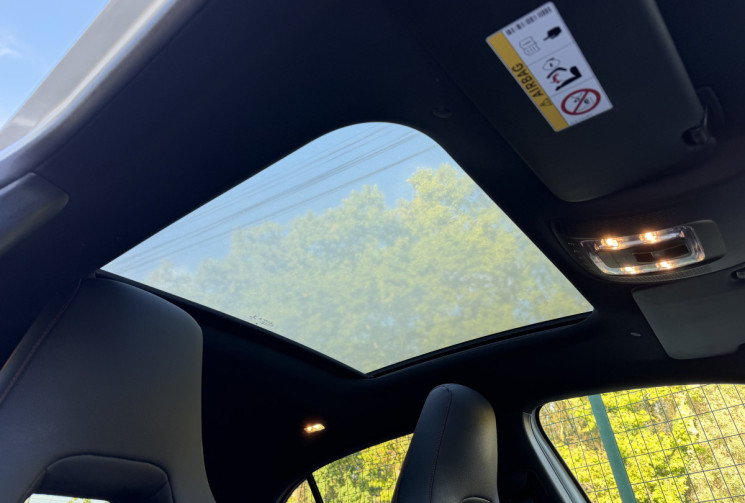 Mercedes Classe A AMG Line 250e 218 Premium Plus / Toit Ouvrant / CarPlay / Sieges chauffants