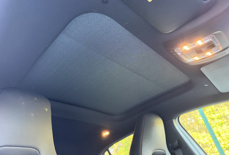 Mercedes Classe A AMG Line 250e 218 Premium Plus / Toit Ouvrant / CarPlay / Sieges chauffants