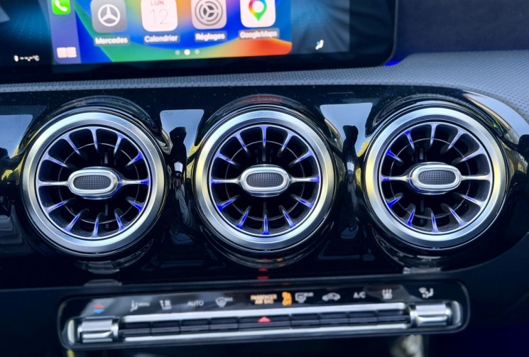 Mercedes Classe A AMG Line 250e 218 Premium Plus / Toit Ouvrant / CarPlay / Sieges chauffants