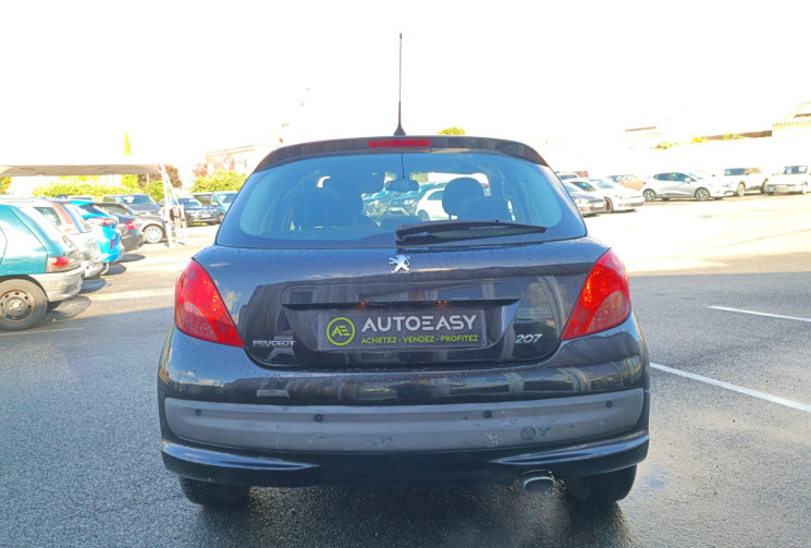 Peugeot 207 1.4 VTi 95 PREMIUM / ENTRETIEN SUIVI / 12 MOIS