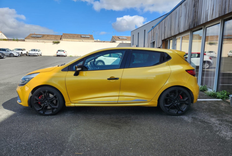 Renault Clio IV 5 Portes 1.6 Turbo 200 RS CUP / GARANTIE 12 MOIS