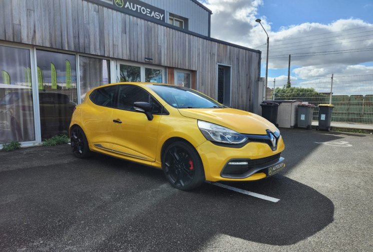 Renault Clio IV 1.6 TURBO 200 / RS CUP / GARANTIE 12 MOIS