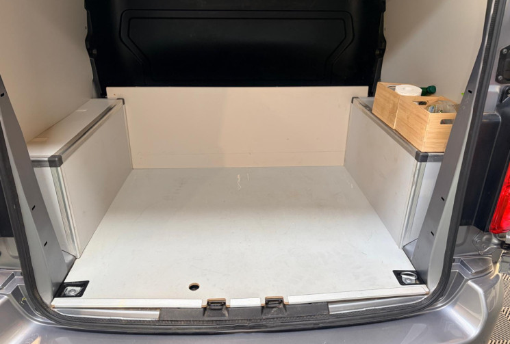 Peugeot Expert STD-5PL-180cv HDi AUTO-CABINE APPRO-ASPHALT-ATTELAGE-DBLE PORTE -EAT8
