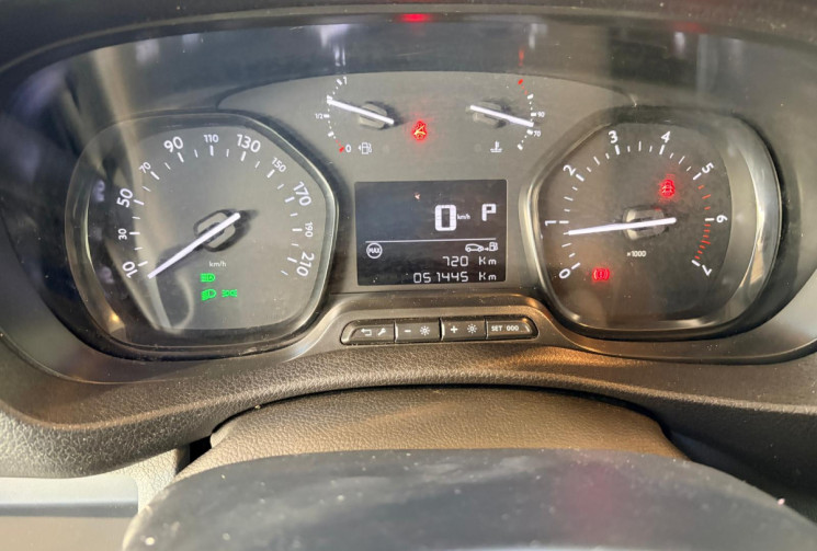 Peugeot Expert STD-5PL-180cv HDi AUTO-CABINE APPRO-ASPHALT-ATTELAGE-DBLE PORTE -EAT8