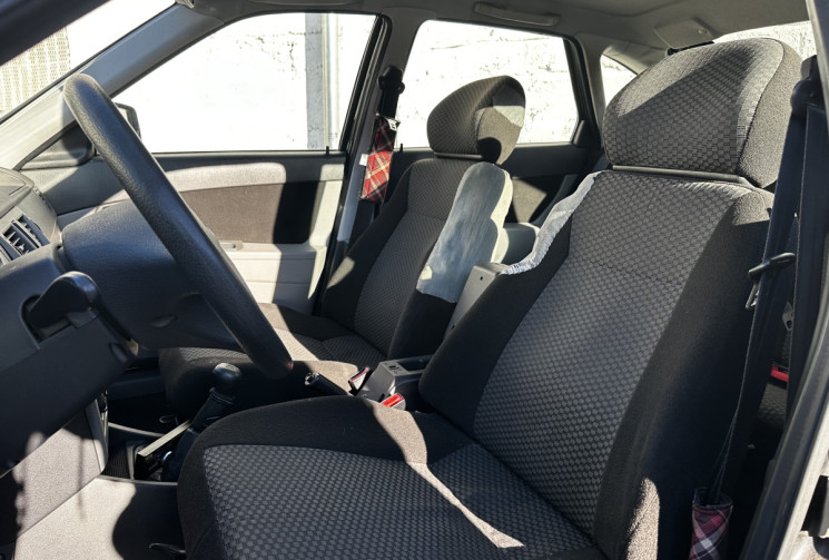 Lada Priora 1.6 98cv