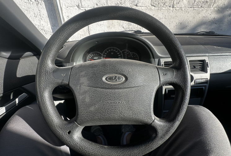 Lada Priora 1.6 98cv