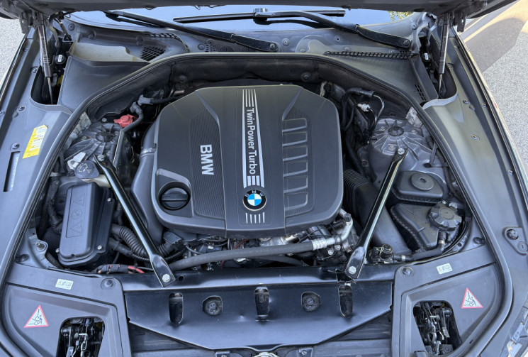 BMW Série 5 Serie 5 535d F10 313ch / Très équipée/ super etat / 535 d 