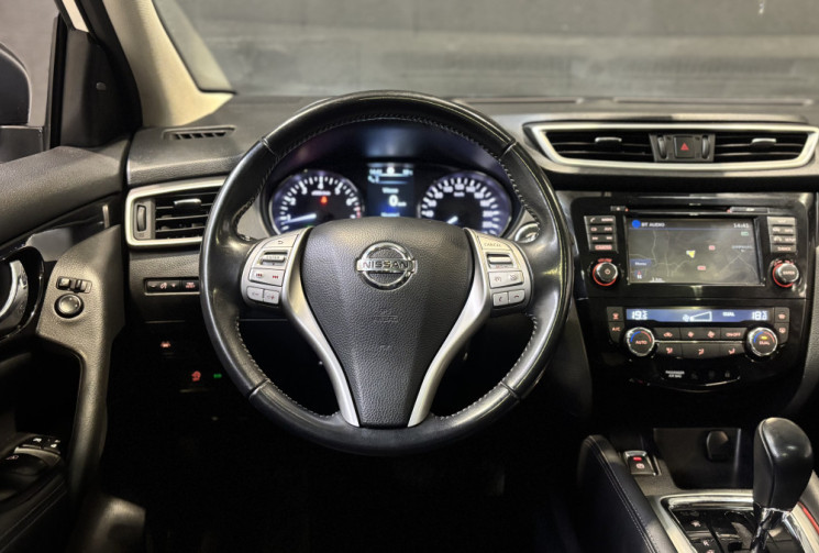 Nissan Qashqai 1.2 DIG-T 115cv  Xtronic TEKNA 2017 / TOIT PANO / SIÈGES AV CHAUFFANT / CAMÉRA RECUL