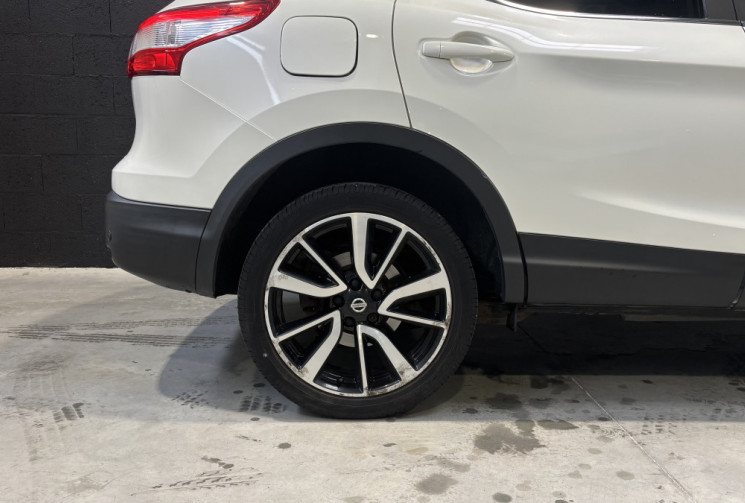 Nissan Qashqai 1.2 DIG-T 115cv  Xtronic TEKNA 2017 / TOIT PANO / SIÈGES AV CHAUFFANT / CAMÉRA RECUL