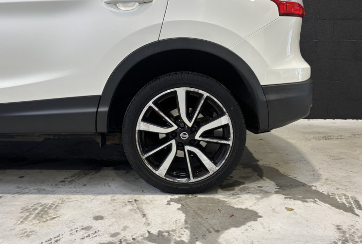 Nissan Qashqai 1.2 DIG-T 115cv  Xtronic TEKNA 2017 / TOIT PANO / SIÈGES AV CHAUFFANT / CAMÉRA RECUL