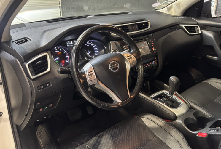 Nissan Qashqai 1.2 DIG-T 115cv  Xtronic TEKNA 2017 / TOIT PANO / SIÈGES AV CHAUFFANT / CAMÉRA RECUL