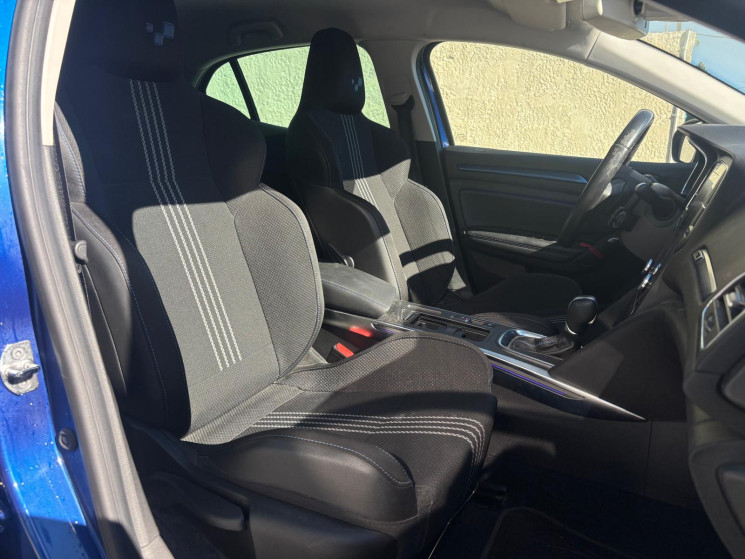 Renault Megane 1.3 Tce 160 cv GT Line BOITE AUTO ED/ APPLE CARPLAY / BLEUTHOOT/ GPS / LED D'AMBIANCE