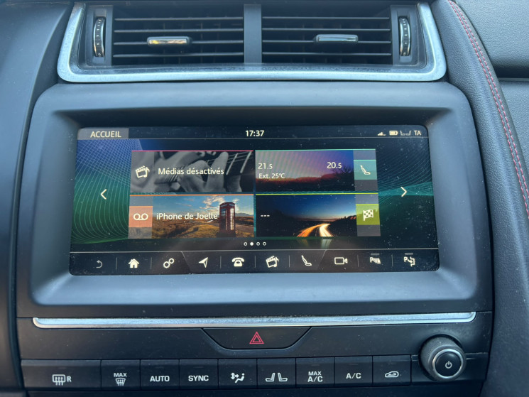 Jaguar E-Pace Jaguar E-Pace 2.0 D150 R-Dynamic SE AWD  Français / Stock / Entretien à jour / CarPlay