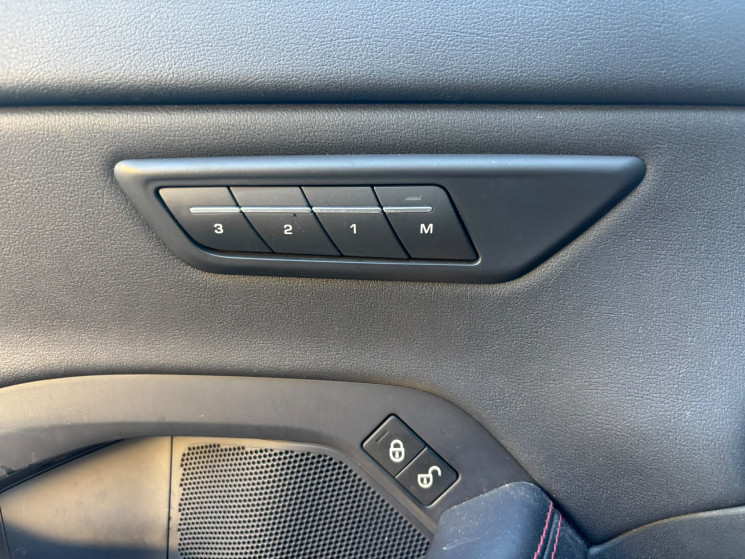 Jaguar E-Pace Jaguar E-Pace 2.0 D150 R-Dynamic SE AWD  Français / Stock / Entretien à jour / CarPlay