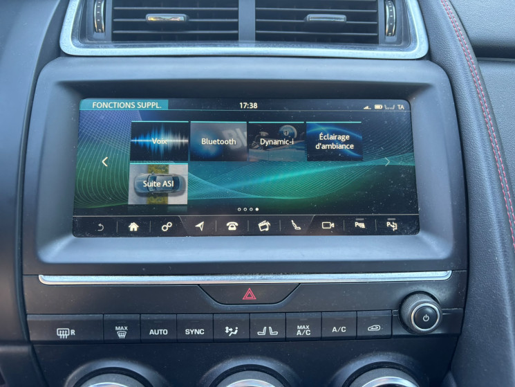 Jaguar E-Pace Jaguar E-Pace 2.0 D150 R-Dynamic SE AWD  Français / Stock / Entretien à jour / CarPlay