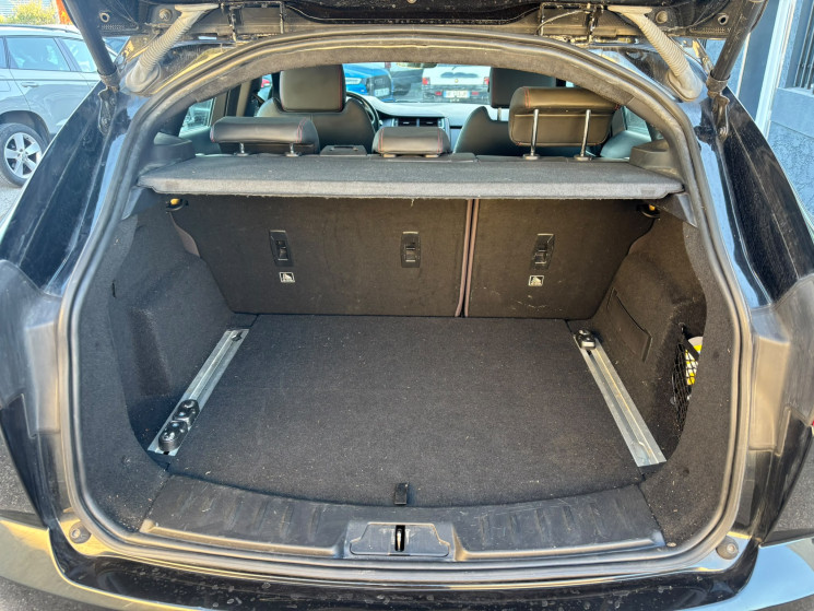 Jaguar E-Pace Jaguar E-Pace 2.0 D150 R-Dynamic SE AWD  Français / Stock / Entretien à jour / CarPlay