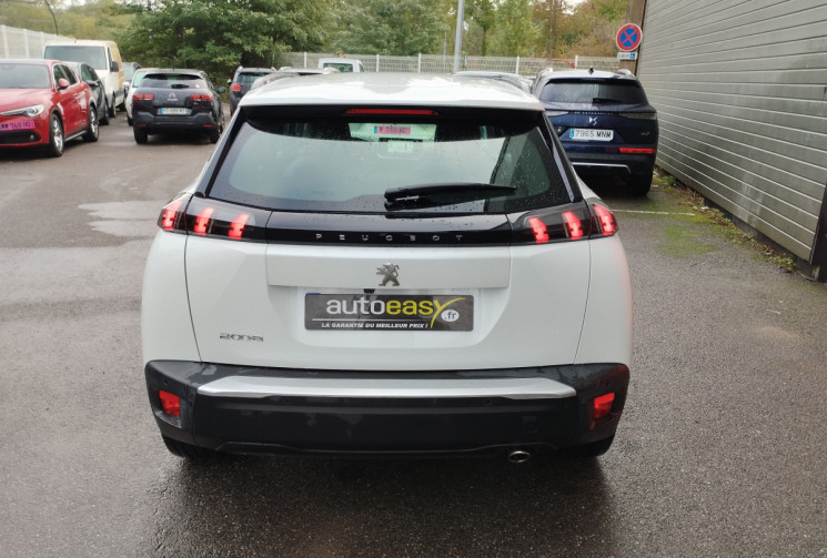 Peugeot 2008 1.5 BlueHDi 130 Allure Business S&S EAT8  / Entretien Peugeot
