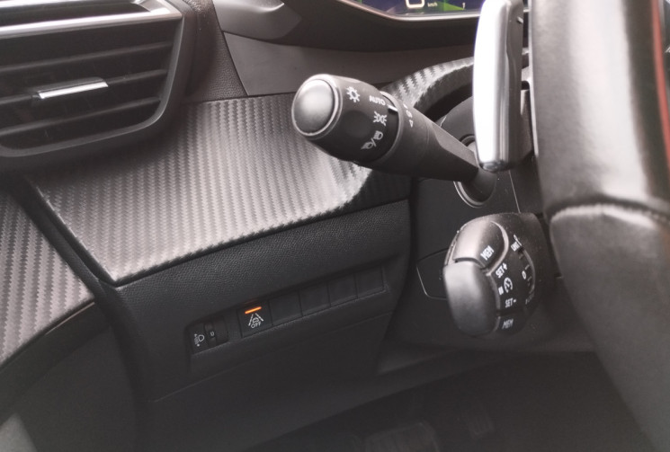 Peugeot 2008 1.5 BlueHDi 130 Allure Business S&S EAT8  / Entretien Peugeot