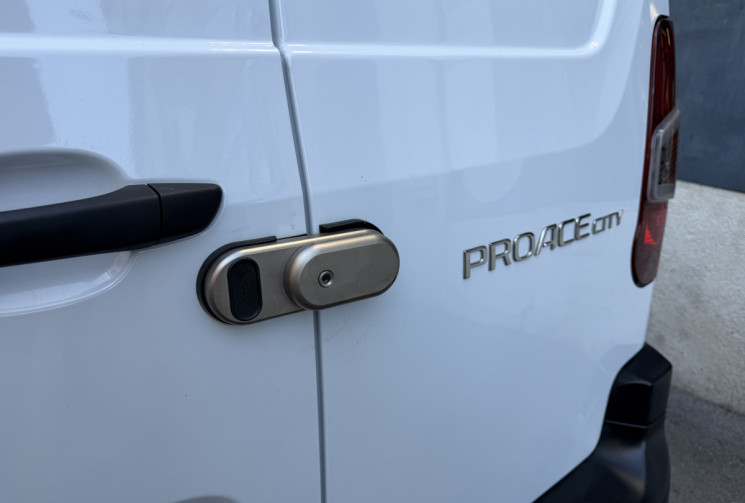 Toyota PROACE City 1.5 HDI 130 v D4-D Origine France 1er main / TVA / LOA / galerie / bois intérieur
