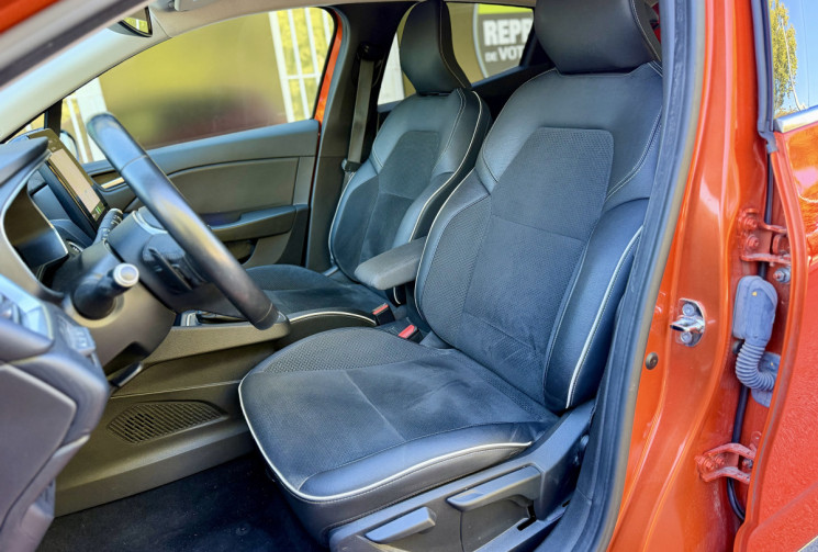 Renault CLIO V INTENS 1.3 TCe 130 EDC7 / Grand ecran / Carplay / Camera / Entretien à jour