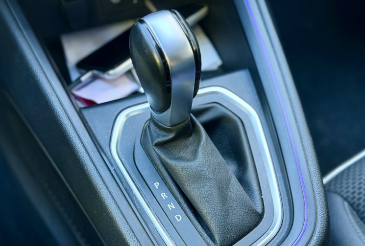 Renault CLIO V INTENS 1.3 TCe 130 EDC7 / Grand ecran / Carplay / Camera / Entretien à jour
