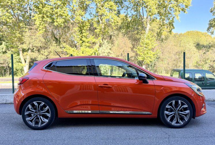 Renault CLIO V INTENS 1.3 TCe 130 EDC7 / Grand ecran / Carplay / Camera / Entretien à jour