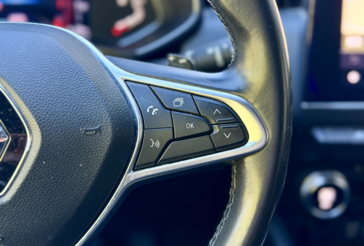 Renault CLIO V INTENS 1.3 TCe 130 EDC7 / Grand ecran / Carplay / Camera / Entretien à jour
