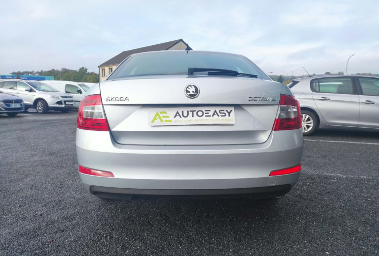 Skoda Octavia 1.4 TSI 140 CH ELEGANCE DSG 1ERE MAIN 70000 KMS !!!