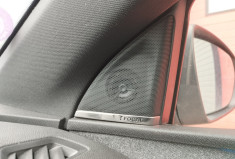 Peugeot 3008 1.6 THP 165 GT Line S&S EAT6 / Toit ouvrant / Cuir / système audio Focal /Grip Control