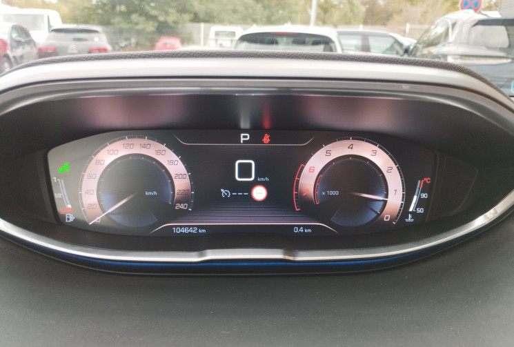 Peugeot 3008 1.6 THP 165 GT Line S&S EAT6 / Toit ouvrant / Cuir / système audio Focal /Grip Control