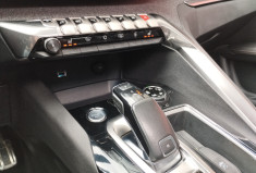Peugeot 3008 1.6 THP 165 GT Line S&S EAT6 / Toit ouvrant / Cuir / système audio Focal /Grip Control