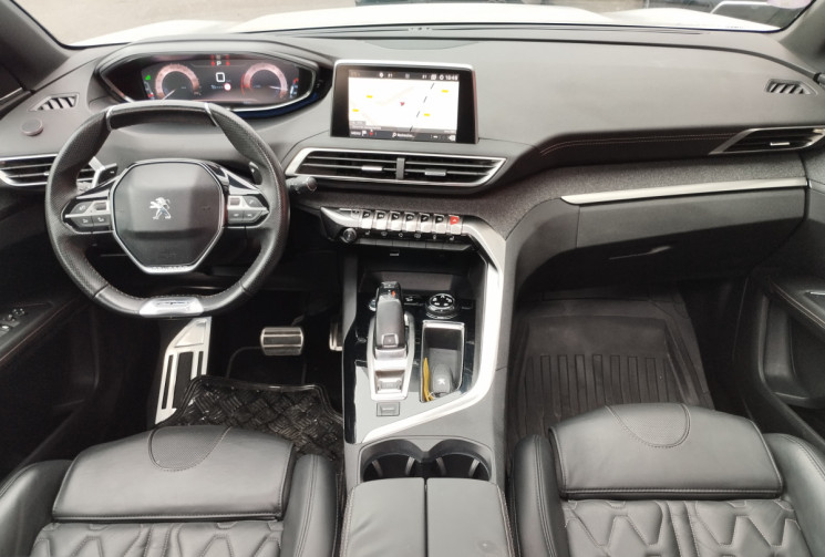 Peugeot 3008 1.6 THP 165 GT Line S&S EAT6 / Toit ouvrant / Cuir / système audio Focal /Grip Control