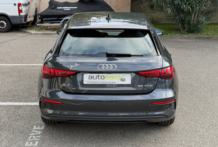 Audi A3 SPORTBACK 35 TFSI 150 ch Business line 1ière main / Historique complet AUDI / Sièges sport