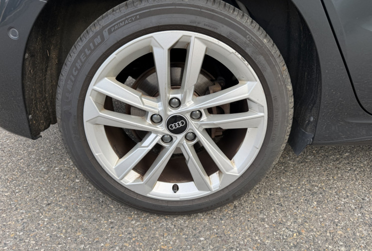 Audi A3 SPORTBACK 35 TFSI 150 ch Business line 1ière main / Historique complet AUDI / Sièges sport