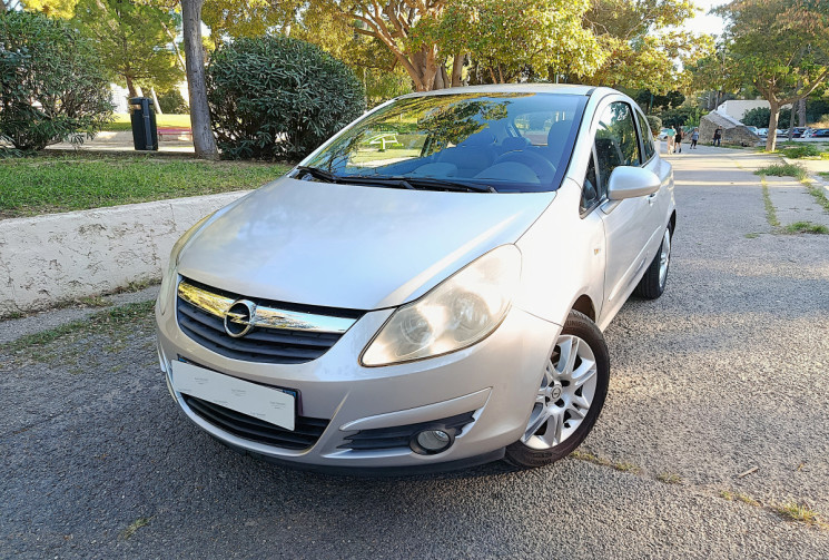 Opel Corsa 1.3 CDTI 90 CH - Clim auto - Regulateur - Suivi à jour